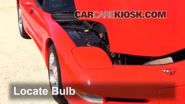 2002 Chevrolet Corvette 5.7L V8 Convertible Éclairage Feux de croisement (remplacer l'ampoule)